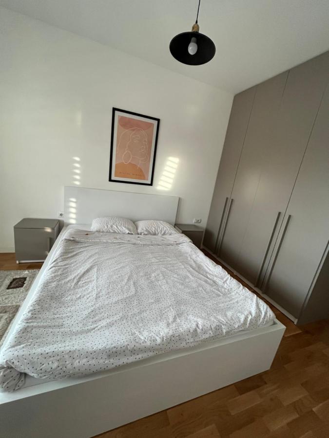 Central Luxury Apartment Pristina Exterior photo