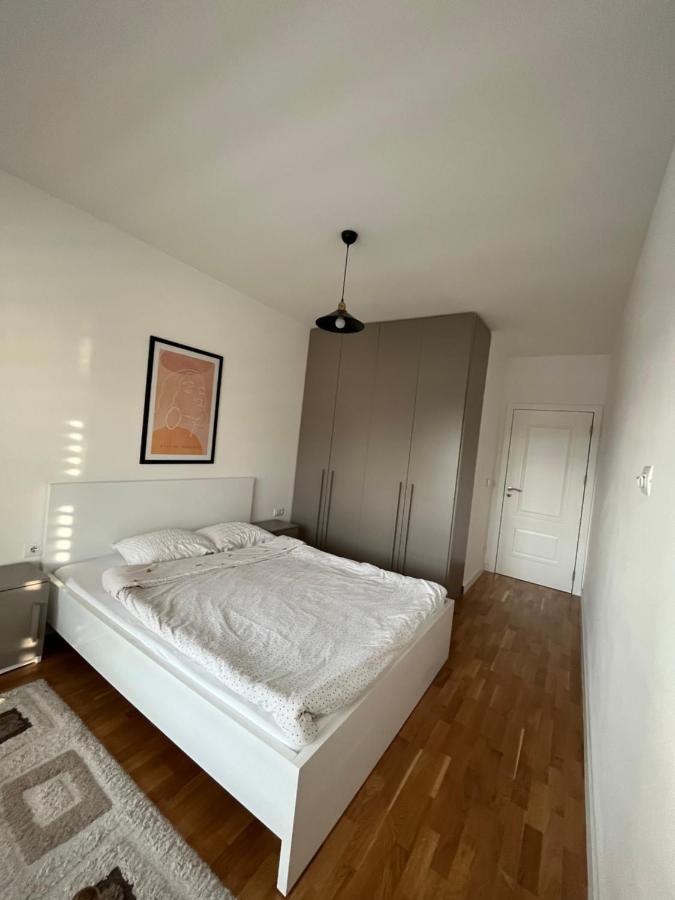 Central Luxury Apartment Pristina Exterior photo